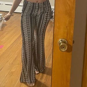 yoga pants / flare leggings